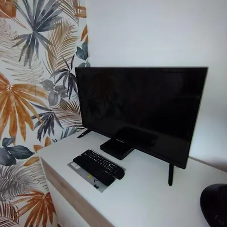 公寓 Le Ptit Nid De Tv/fibre *